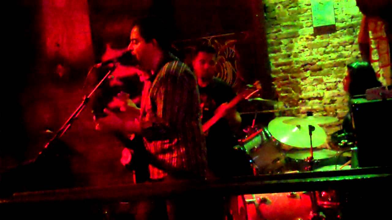 thieves and saints @ olde towne pub 66 3