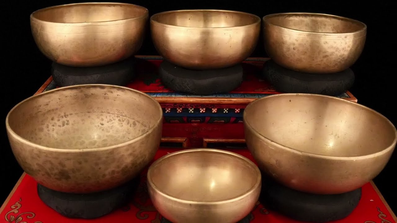 Exotic Melodic Antique Singing Bowl Set In F