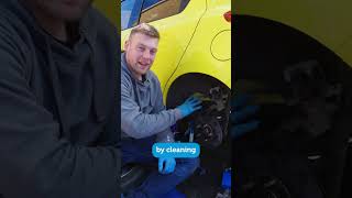How to change your brake discs and pads!  #diy #automotive #garage