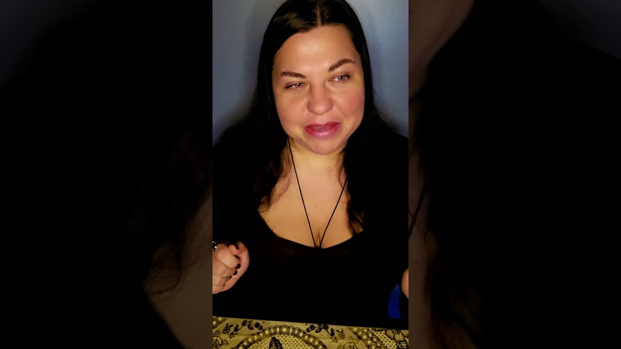 🌙Женская энергия - это не про всегда быть мягкой, но это про всегда быть в контакте с собой.