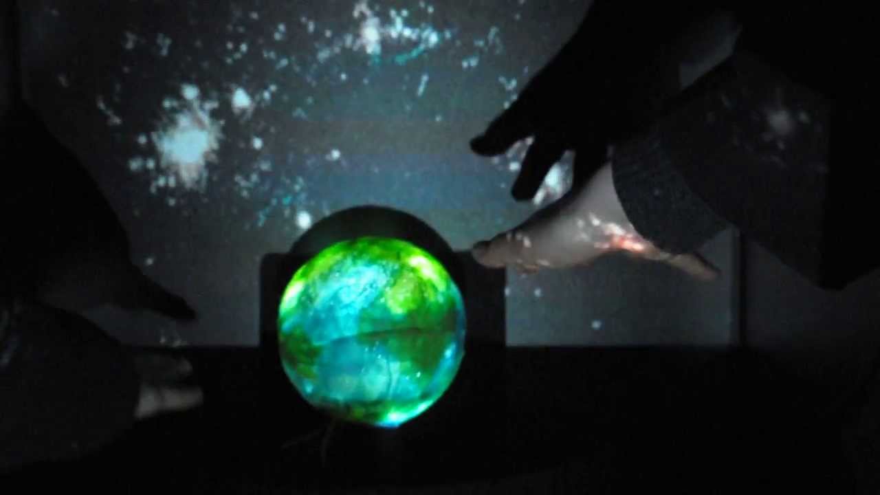 정지성,유진희,신은주 _ 인터랙션 디자인 _ PLUS US(PLUS EARTH)