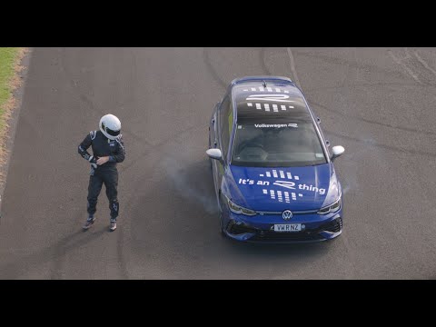 2022 Volkswagen Golf R & Tiguan R on Pukekohe Racetrack