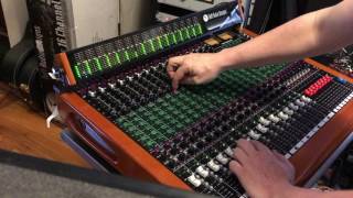 Toft Trident Atb 16 Demonstration Faders Pan Eq Aux Routing Master Fader Audio Test Youtube