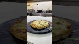 Margarita Cheese Pizza 🍕 #pizzapie #youtubeshorts_ #fastfoodies #viralshorts2026 #ytviralshorts
