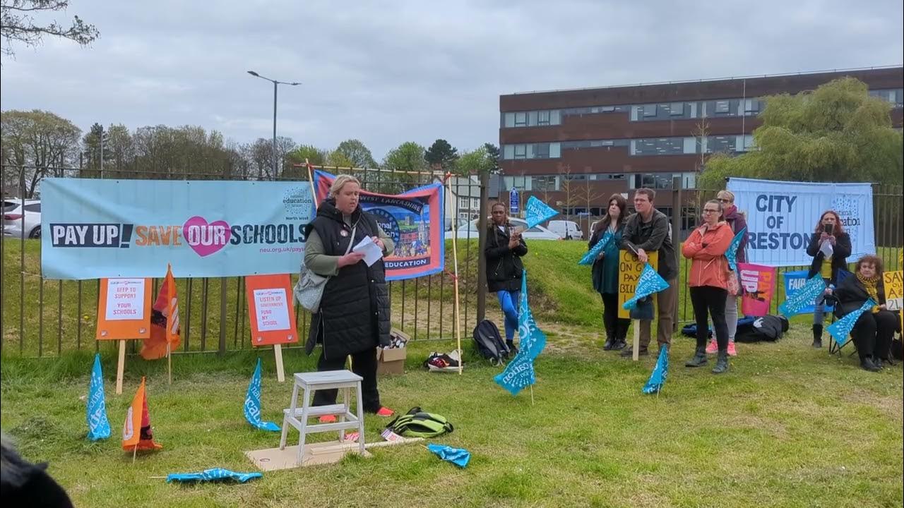 Kim Snape, Lancashire County Councillor at saveourschools rally 27