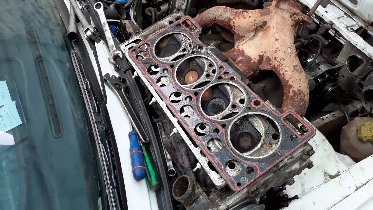 CAMBIAR JUNTA TAPA DE CILINDROS RENAULT 11 (Primera parte)