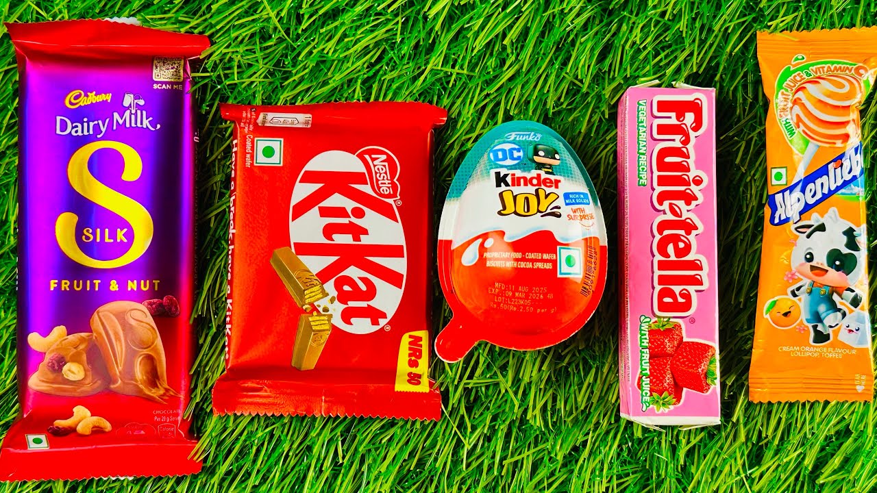 أشهر أنواع الحلوى بتقنية ASMR 🍭 | مصاصات قوس قزح، شوكولاتة، وأصوات فتح علب حلوة