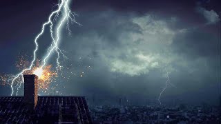 A strong thunderstorm lights up the sky in Italy - Catania