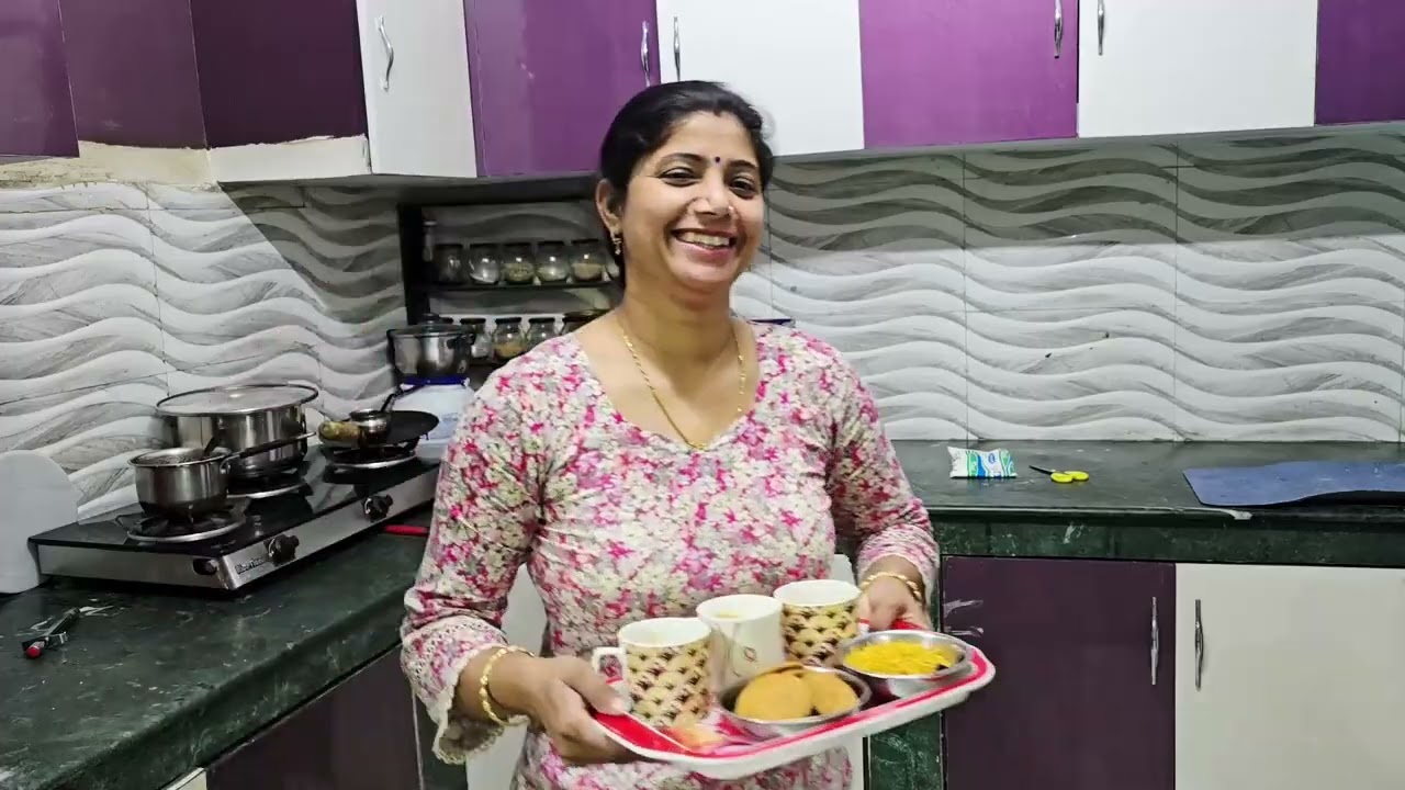 नीराज भैया और कन्हैया शाम तक आ गए गांव से वापिस और सासूमाँ ने भिजवाया इतना सारा सामान/AshuandArvind