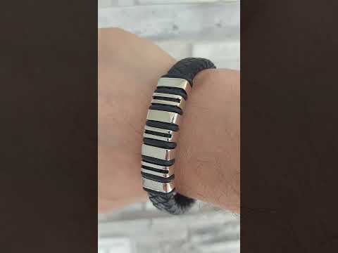 Браслет зі шкіри зі срібними гладкими вставками, видео 1