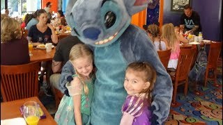 Dance Party With Stitch At The Paradise Pier Hotel Disneyland 2017