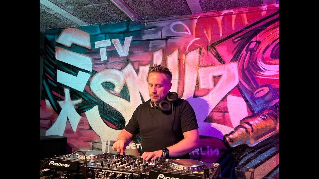 SkillzTv presents Tom Hades