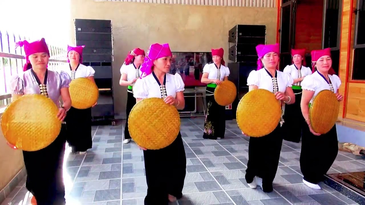 Múa xàng gạo mừng tân gia thến kiên bản phày 