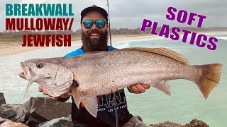 How to Catch Mulloway / Jewfish on Soft Plastics - Breakwall Fishing with Daniel Hutchinson screenshot 4