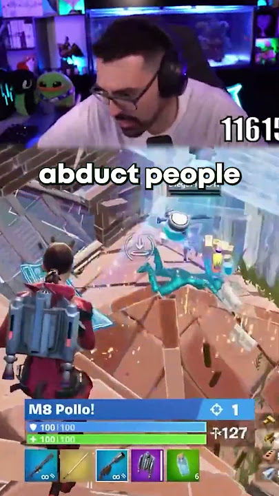 AussieAntics Reacts to pollos 200 IQ NEW PLAY 😱 #fortnite
