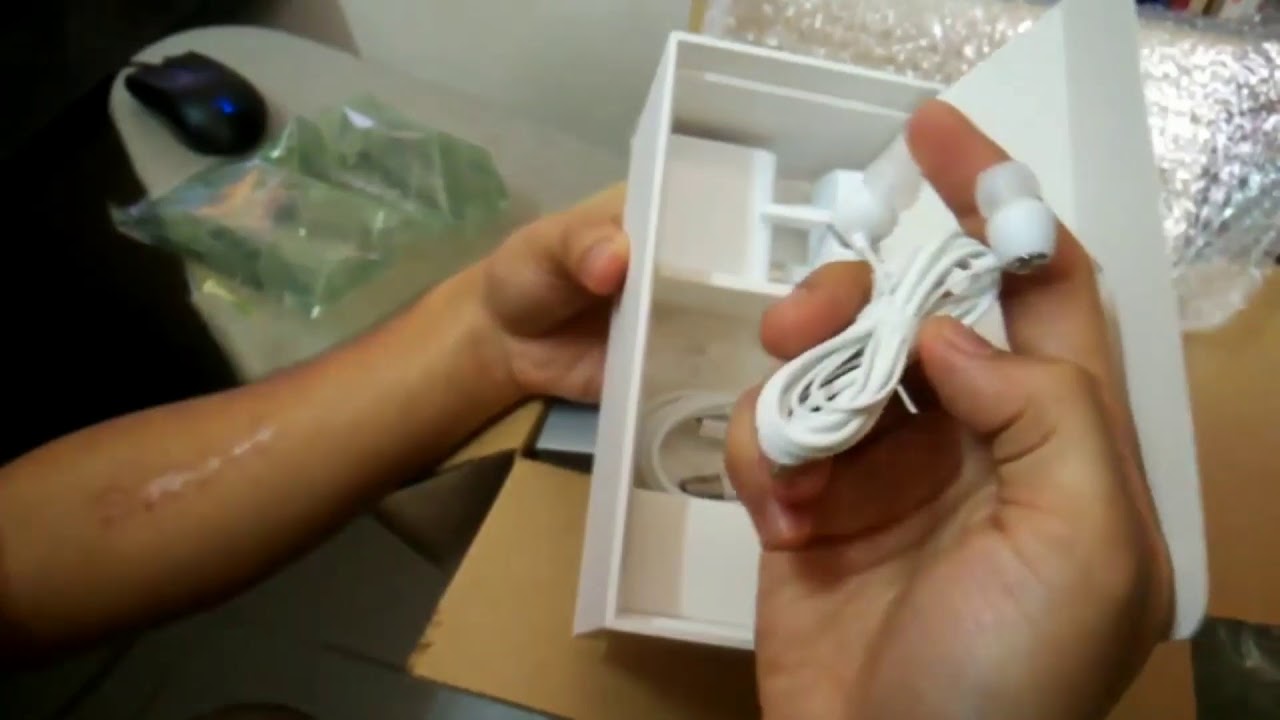 Asus Zenfone Max Plus M1 Unboxing 