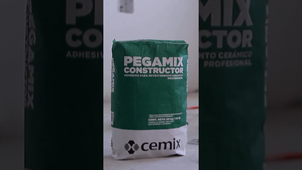 Para pegar en superficies como loseta cerámica usa Pegamix Constructor de Cemix.