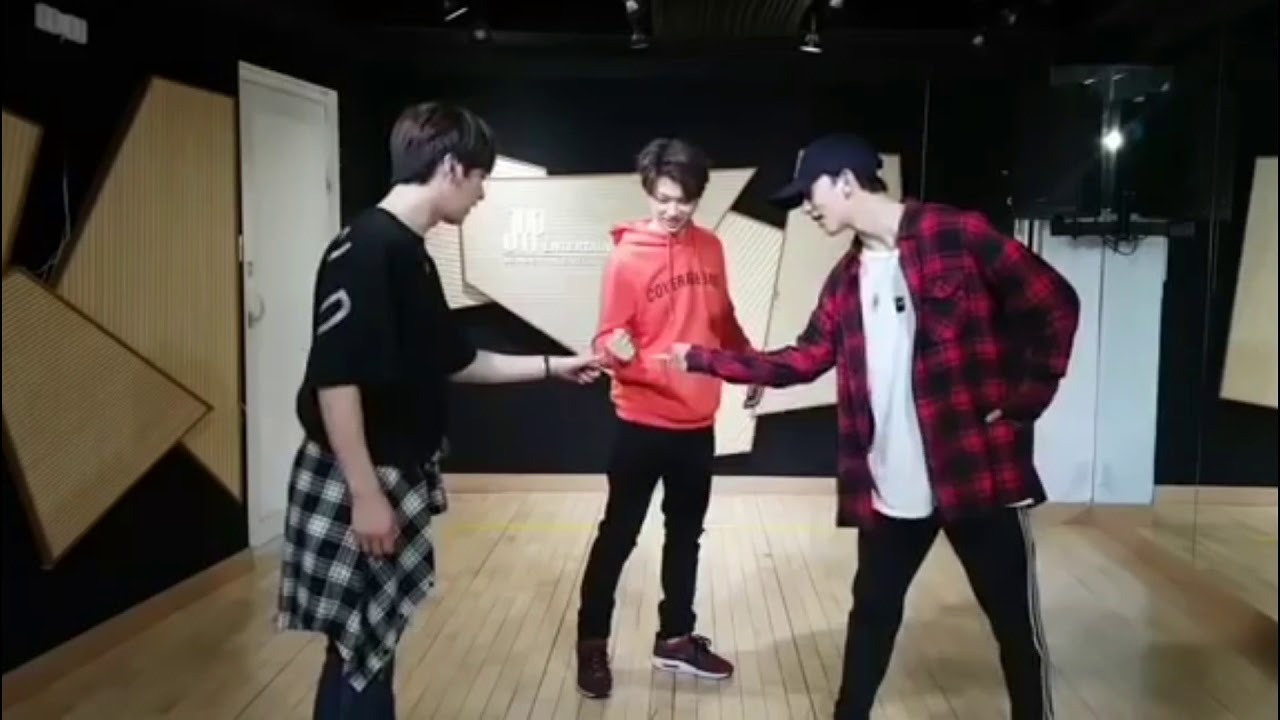 [Dance Cut] Stray Kids' Dance Line Practice