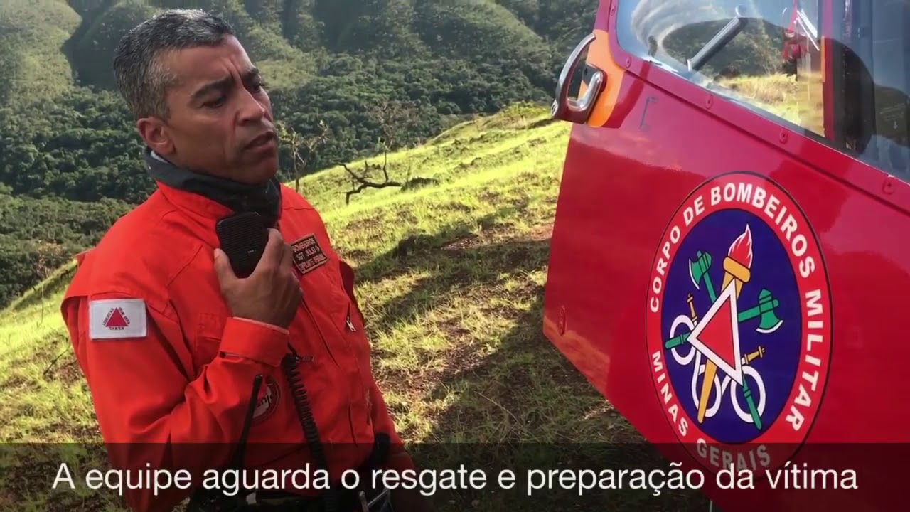 BOA/CBMMG Resgata vitimas de queda na região de cachoeira das 27 voltas