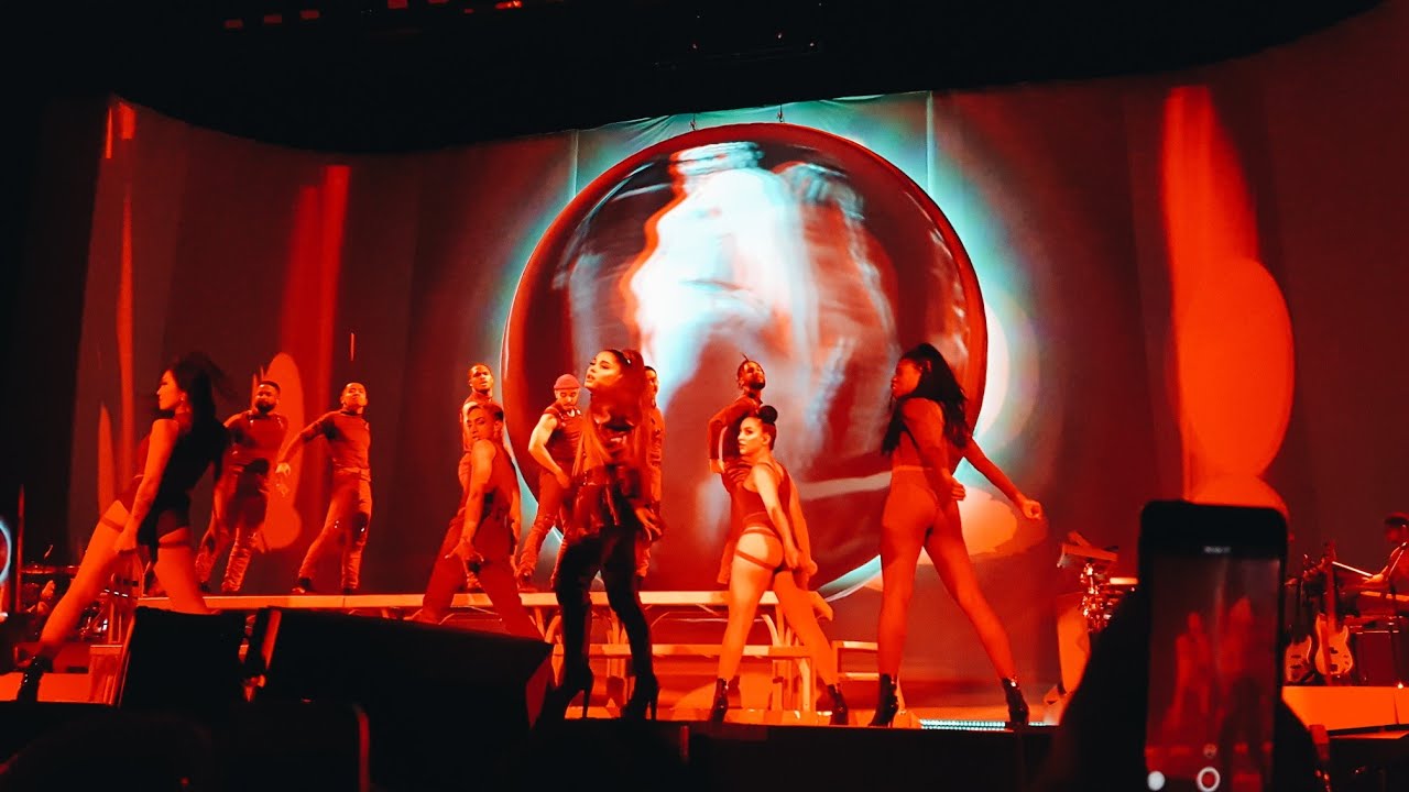 Ariana Grande - bad idea PIT VIEW: Sheffield | Samantha Barlow