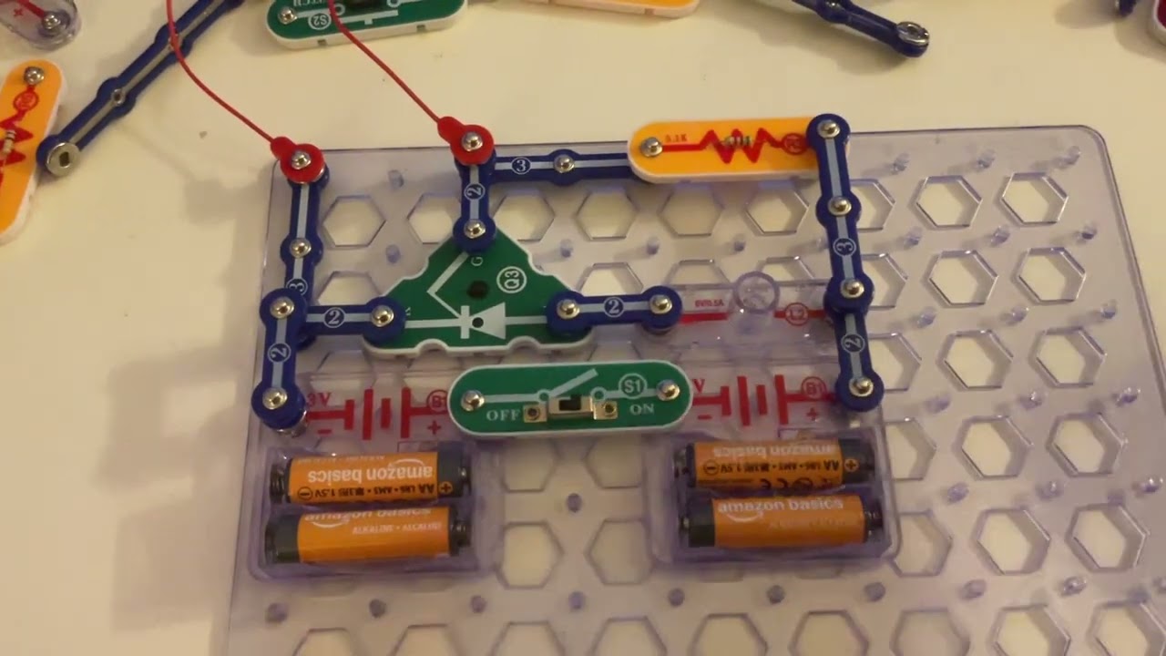 Snap Circuits Pro: Alarm Light