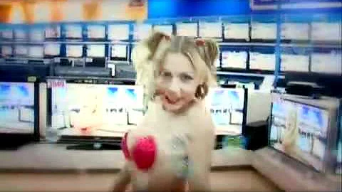 Lisa Fusco Spot Tufano Doccia