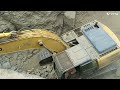 Excavator vs Dump Truck: The Ultimate Showdown!