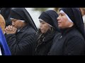 Молитвы о здоровье у больницы, где проходит лечение папа Франциск