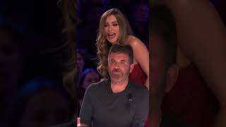 Download Lagu Sofia scared 🪳🪳 #shorts #agt #americangottalent MP3