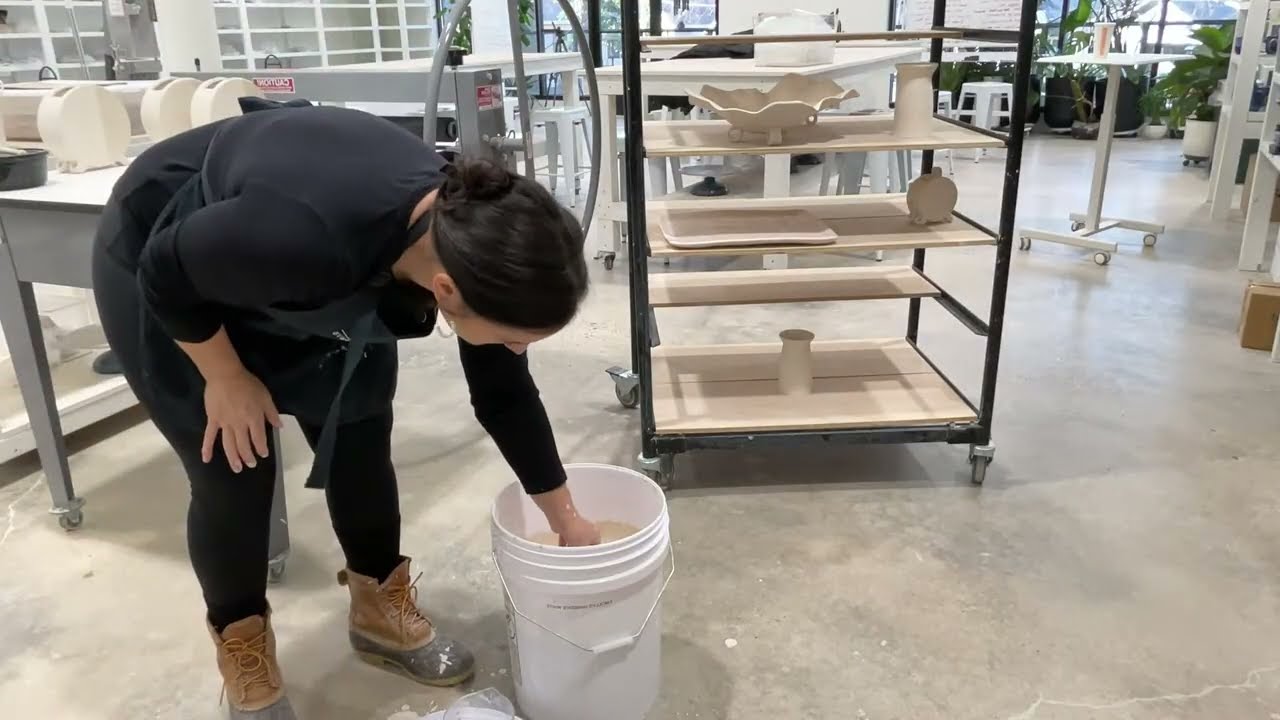 Working live in the pottery studio: glazing, cleaning pieces to be ready for bisque fire and more…