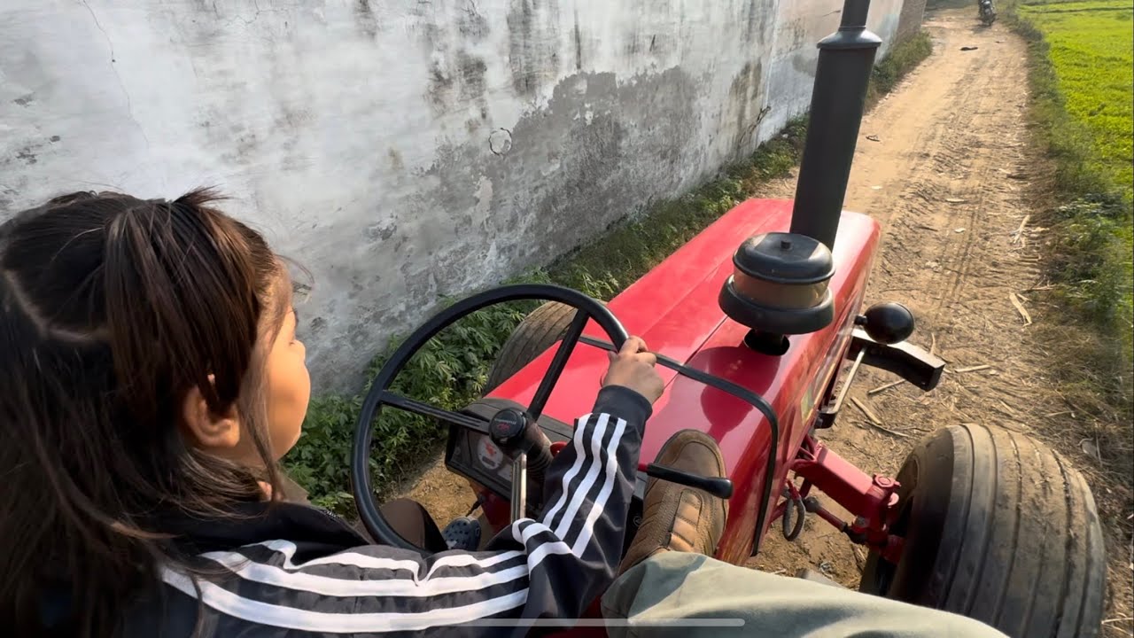 Driver Chori ka tractor 