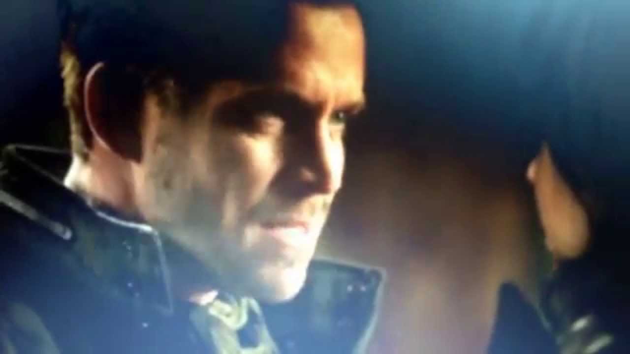 Regina and Robin Kiss - Once Upon A Time 3x18