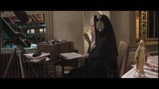 Max Fischer stages "Serpico"