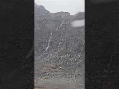 شاهد امطار مع شلالات طريق القريتين بولايه ازكي 24 7 2025