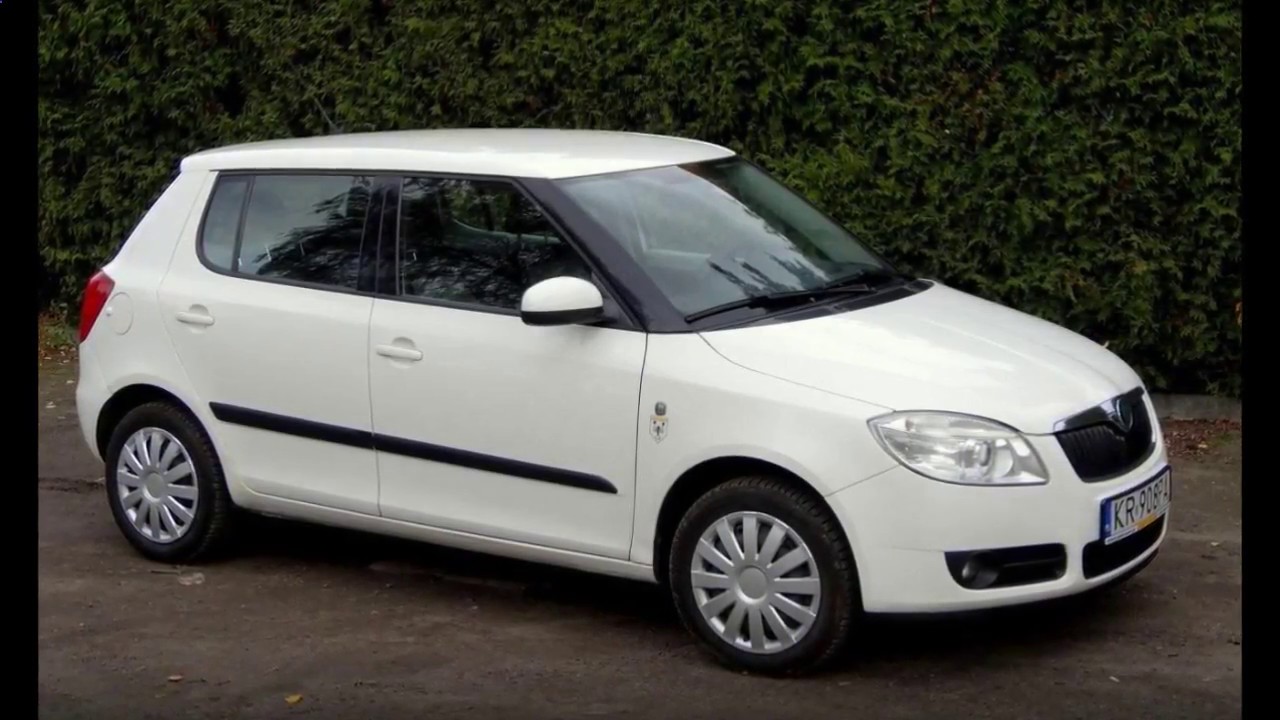 Skoda Fabia 2 - YouTube