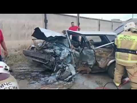 Мужчину зажало в автомобиле после ДТП