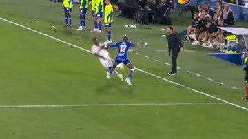 Allan Nyom red card vs Real Madrid vs Getafe, Allan Nyom asked Referee to check VAR for Red Card