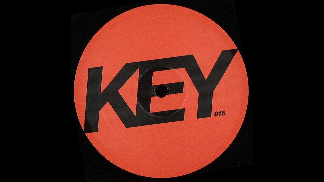 Vela Uniform & Blawan - Crispy