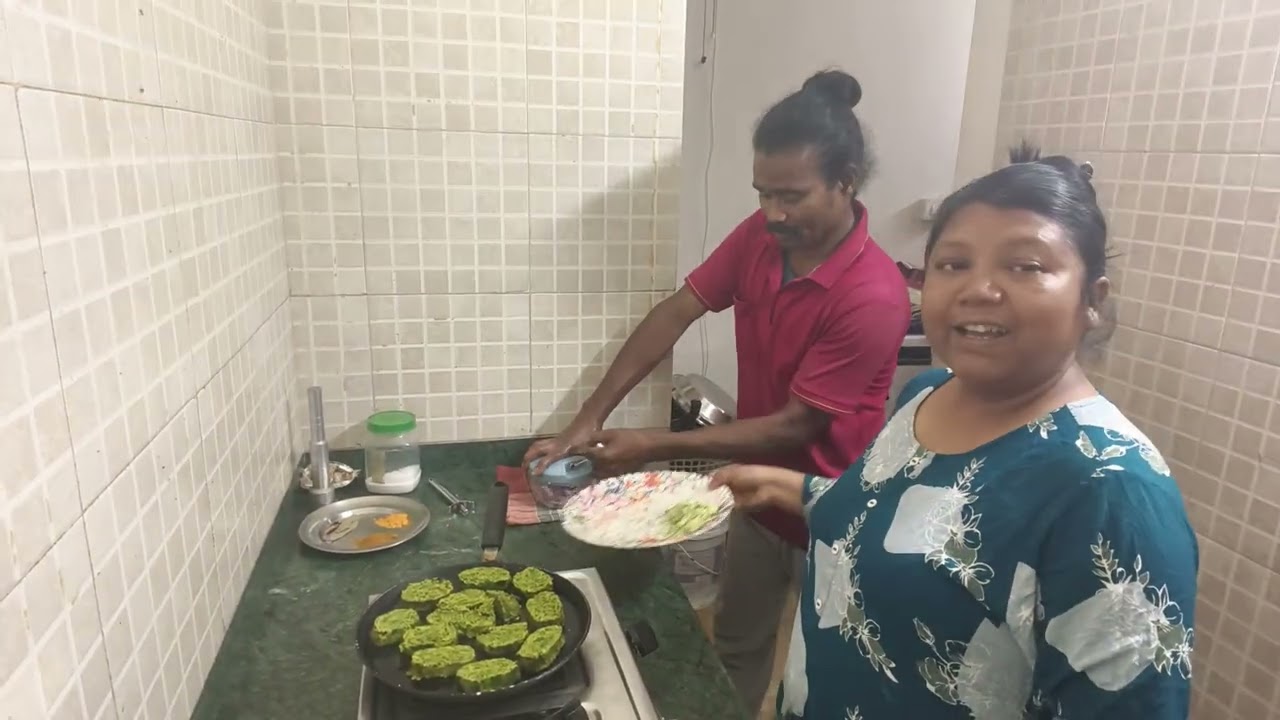 पालक की लाजवाब सब्जी बेसन का टीला 😋😋