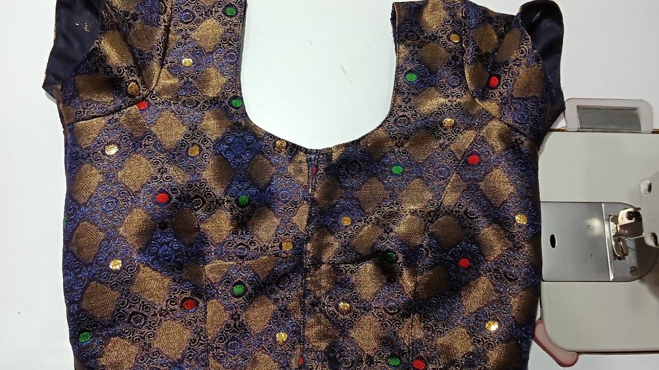 AV Pandit Boutique  is live||30 size  ki princess cut blouse ki cutting and stitching