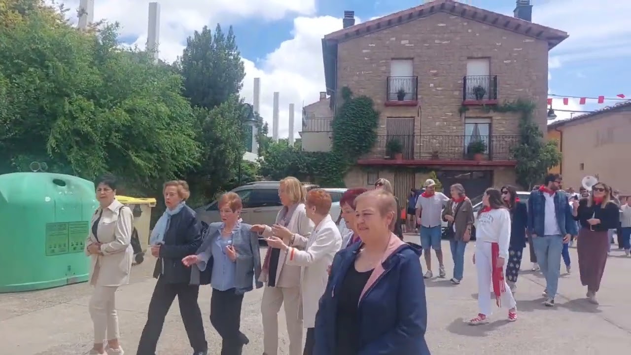 Procesión de San  Antonio de Padua en Meano(Navarra)