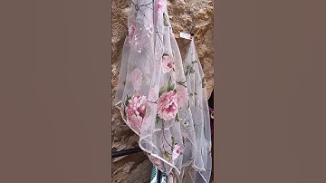 Eze Tablecloths in the Wind