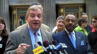 Bobby Rush joins members of the Illinois Delegation in celebrating Wall Street Reform