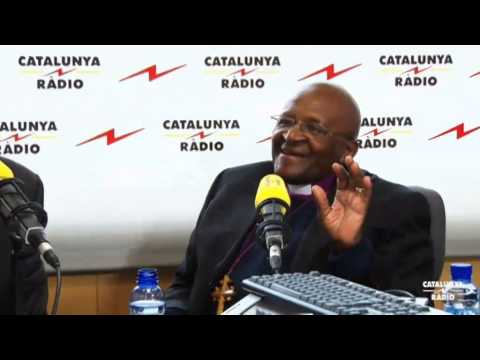 Vídeo: L'arquebisbe Desmond Tutu és un model positiu?