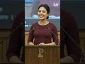 जब प्यार बेकार लगे और पैसा ही असली लगे 🤔 #speech #dailythoughts #realityshow #publictalk #shorts