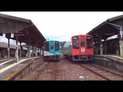 天竜浜名湖鉄道。TH2100形茶エンナーレ号＆ヤマハPAS号＆Re＋国鉄湘南色号3列車並ぶ。