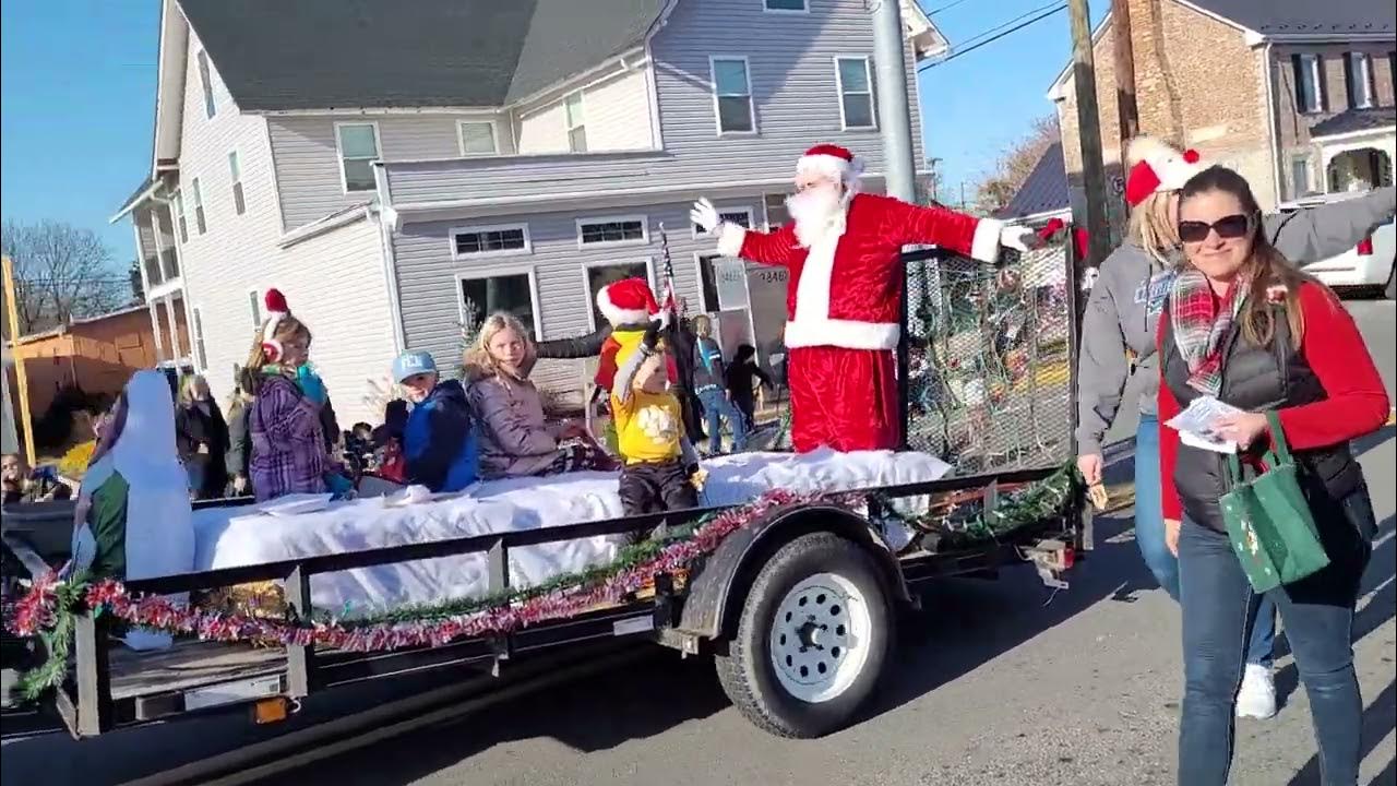 Christmas Parade, Middletown Va(1) YouTube