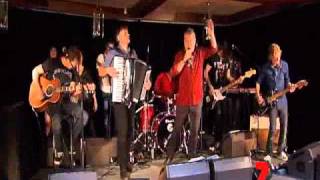 Jimmy Barnes  - Largs Pier Hotel (Seven News Adelaide)