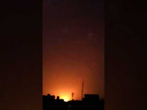 يحاصرني شعور الذل لما أرى الأبطال كبلهم حقير