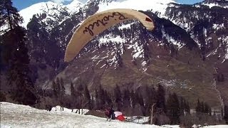 Paragliding in the Solang Valley at Manali, India